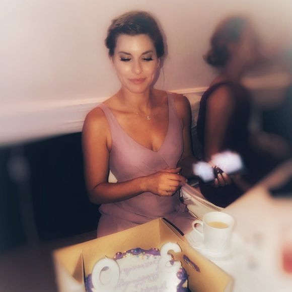 Meet your Posher, Amanda - Picture 1 of 1